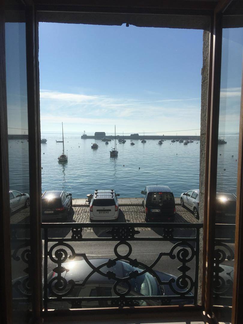 Sur les quais in Granville, Côte de la Déroute