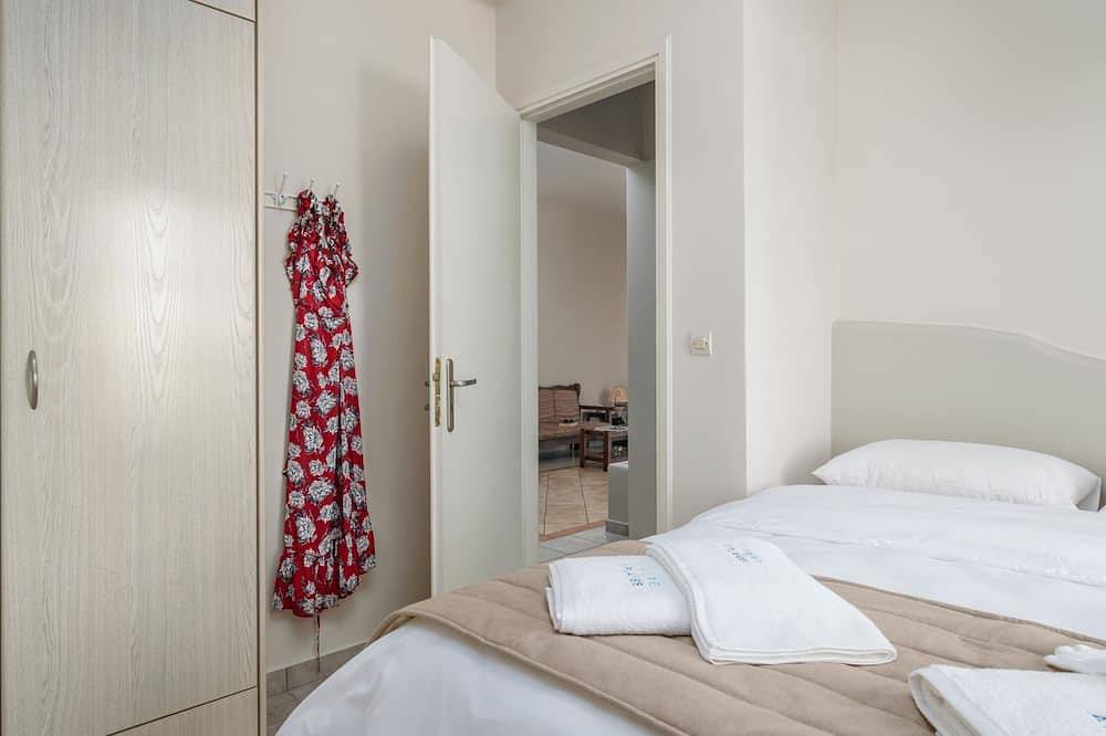 Apartment for 4 People in Milos, Cyclades