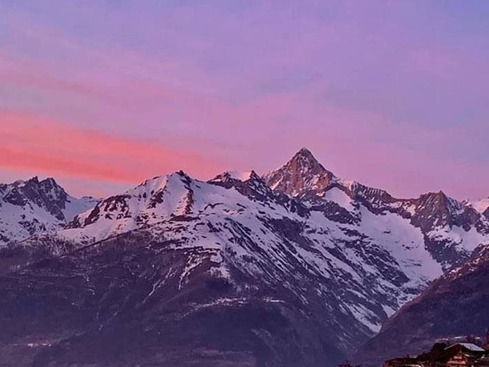 Hotel für 2 Personen, mit Balkon und Ausblick in Visperterminen
