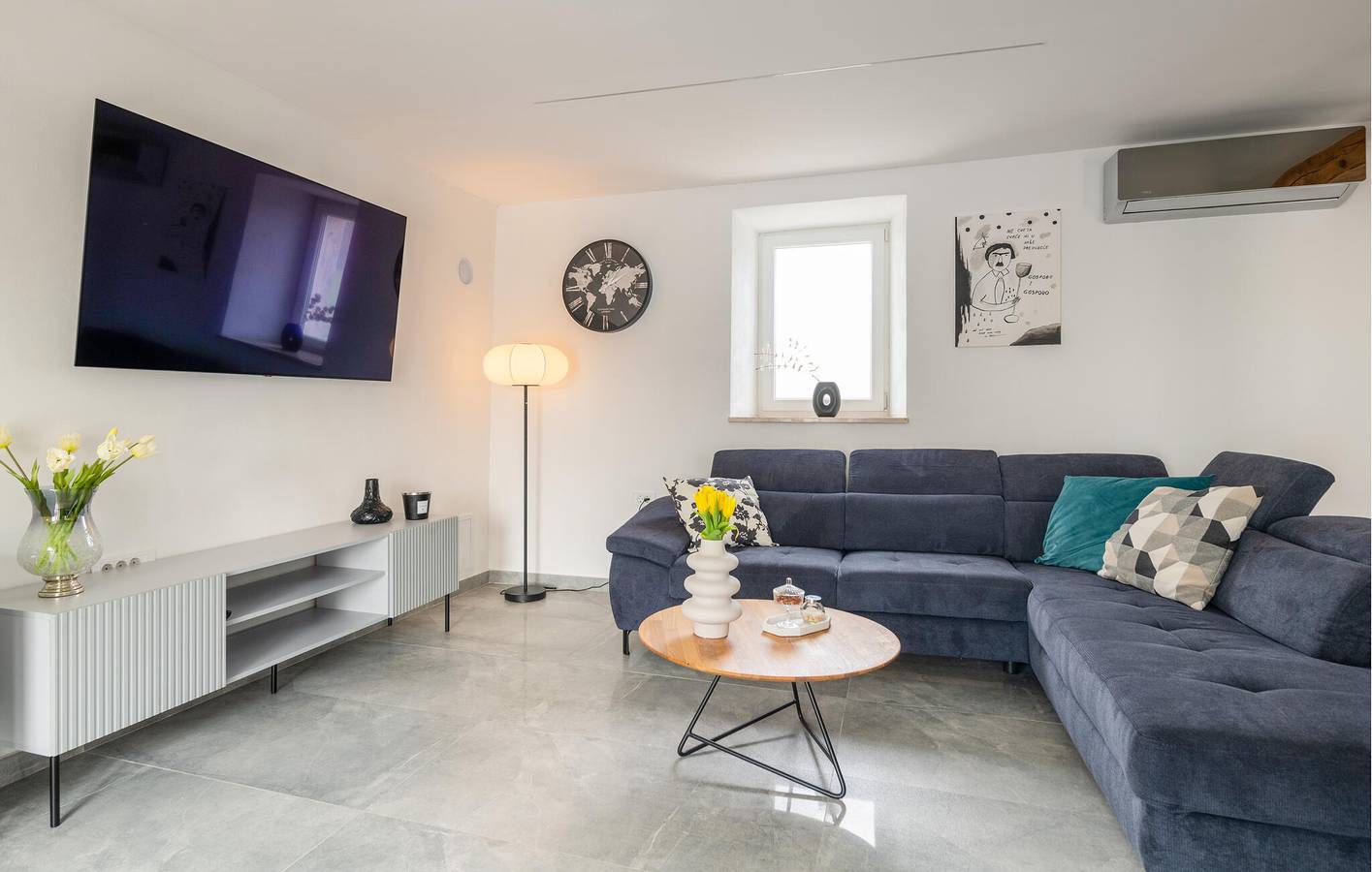 Gemütliche 100 m² große Ferienwohnung mit Pool, Terrasse und WLAN in der Nähe von Kanfanar in Žminj, Zentralistrien