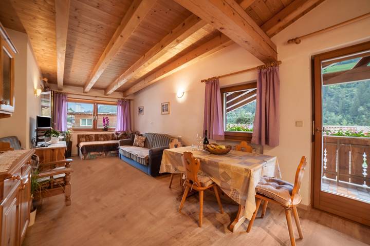 Ferienwohnung für 6 Personen, mit Garten und Balkon in Burggrafenamt - 2