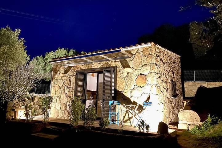 Dom dla 3 osób, z ogród i taras w Monacia-d'Aullène