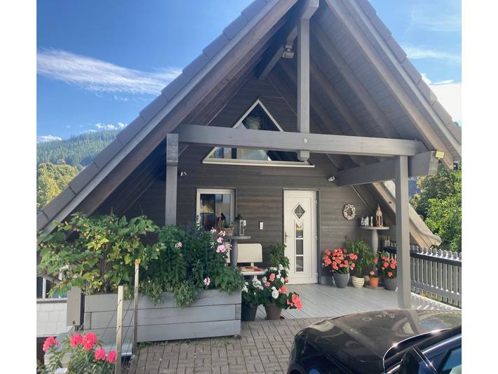 Ganze Wohnung, Ferienwohnung für 6 Personen mit Garten in Möhrenbach, Gehren