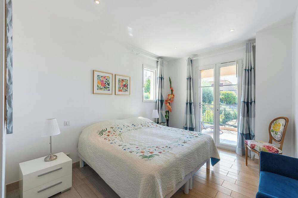 Casa-Mathilda luxueuse villa moderne avec piscine in Saint-Laurent-du-Var, Côte méditerranéenne (France)