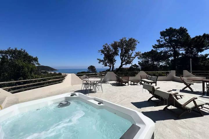 Location de vacances pour 6 personnes, avec jardin et vue dans Plage De L Ovu Santu - 4