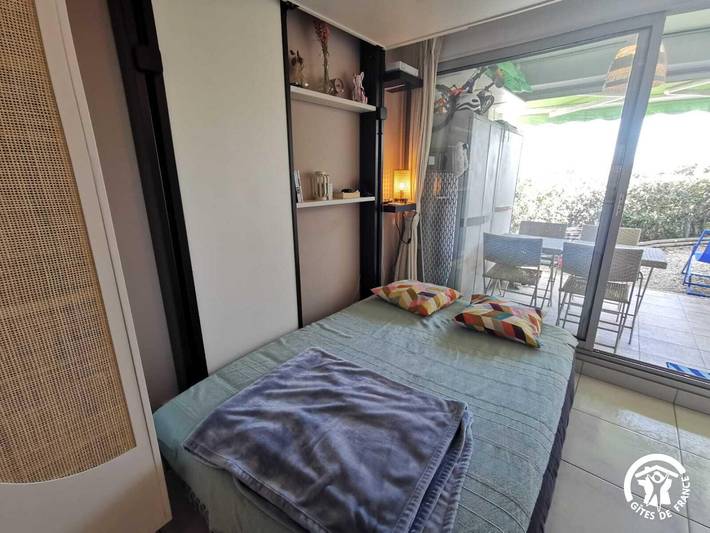 Gîte pour 2 personnes, avec terrasse et jardin dans Plage du Grand-Travers - 3