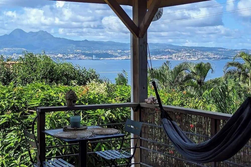 Entire apartment, Charming cocoon with spa, close to the beach in Les Trois-Îlets, Martinique