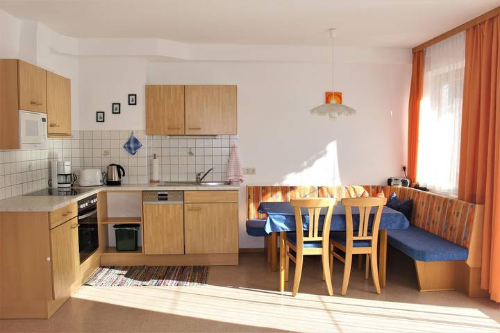 Ganze Ferienwohnung, Apartment/2 Schlafräume/Dusche, Wc Nr. 3 in Tuxer Alpen, Hintertux