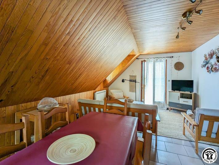 Gîte pour 6 personnes, avec jardin à Oô - 4