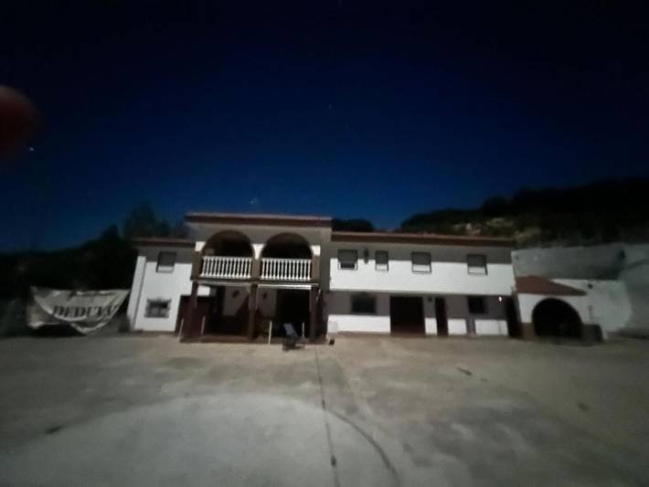 Casa rural para 14 personas, con Terraza además de Piscina y Vistas en Arjona - 3