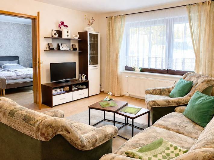 Ferienwohnung für 3 Personen, mit Garten in Zirkow - 2