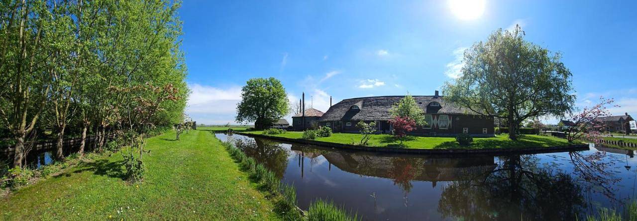Vakantieappartement voor 4 personen, with Terras and Tuin as well as Uitzicht in Vinkeveen