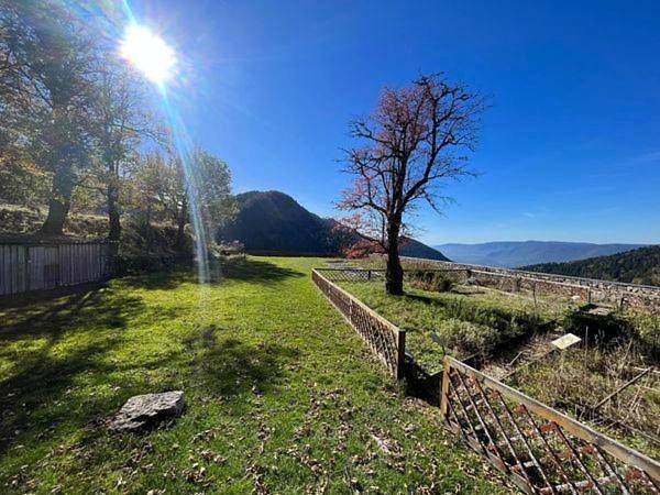 Chambre d’hôte pour 2 personnes, avec balcon et vue, animaux acceptés dans Belley - 2