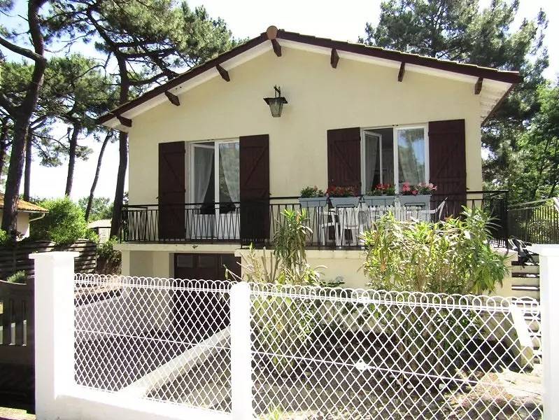 Villa for 4 People in Lacanau, Gironde