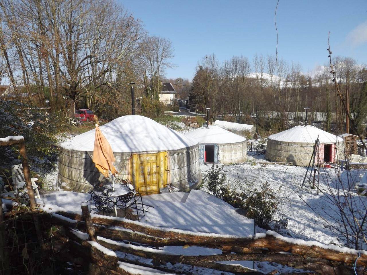 Maison d'hôtes et Campement Mariposa in Lanne-en-Barétous, Béarn