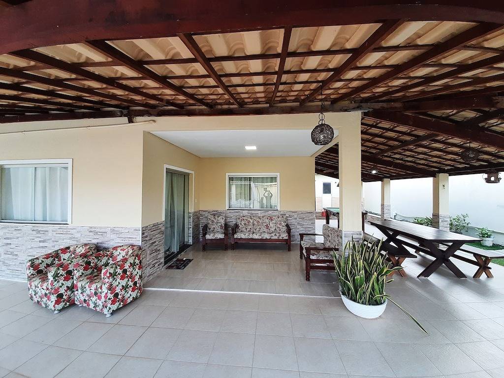 5 Bedroom House With Pool in Arembepe, Camaçari