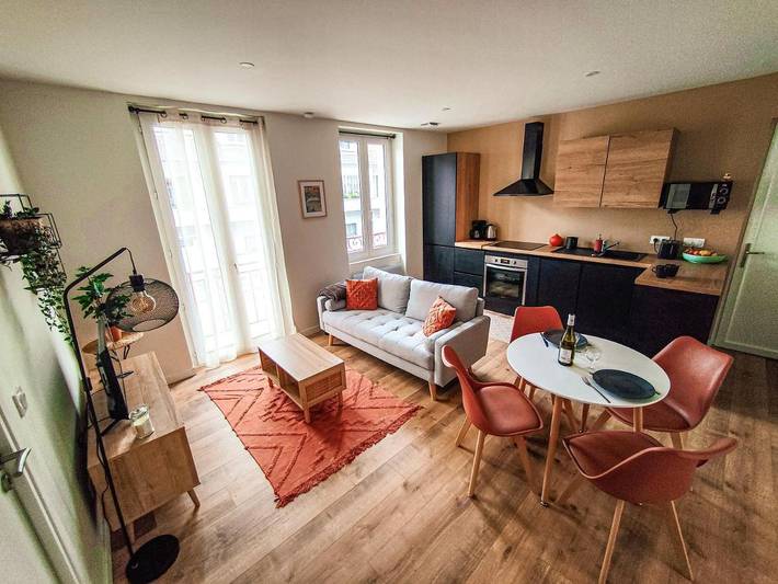 Appartement de vacances pour 2 personnes, avec terrasse ainsi que vue et vue sur le lac