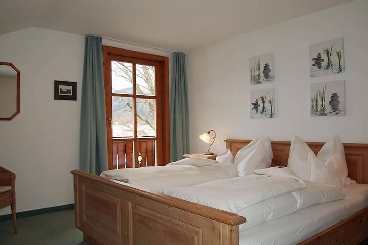 Ferienhaus für 4 Personen, mit Balkon und Garten sowie Sauna am Schliersee - 2