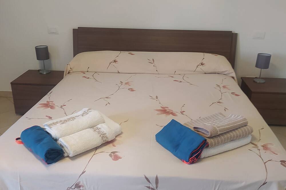 Villa Caravella in Ceriale, Riviera di Ponente