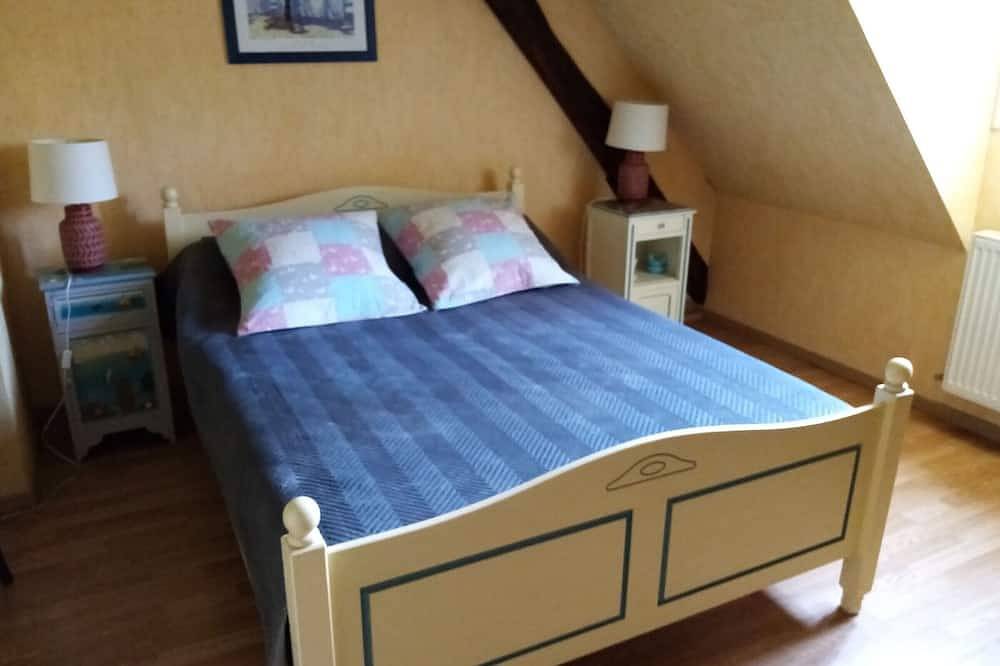 Gîte rénové en campagne, 3 ch., terrain 5000m², proche randonnées et Le Mans ! in Saint-Mars-sous-Ballon, Sarthe