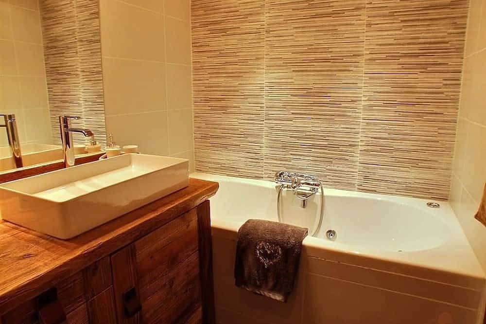 Apartamento entero, Apartment facing the slopes, 2 bedrooms, mezzanine double bed in Les Carroz, Arâches-la-Frasse