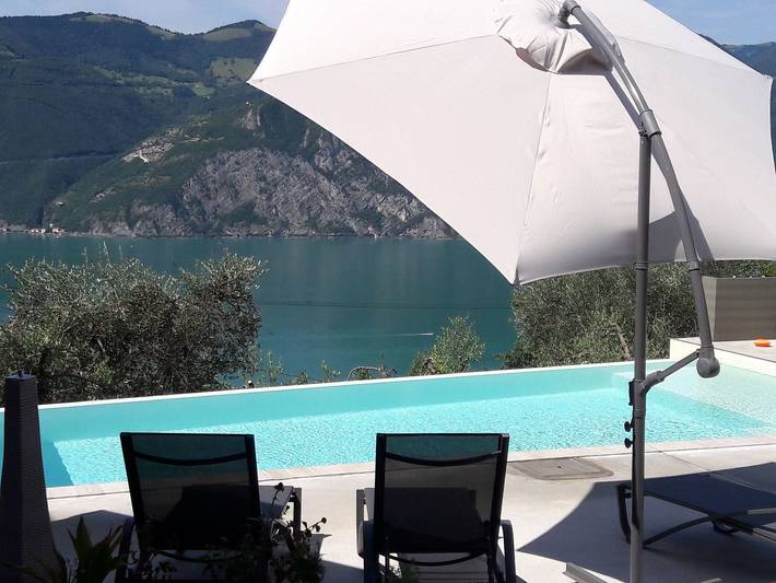 Ferienwohnung für 4 Personen, mit Terrasse und Garten sowie Pool am Iseosee - 2