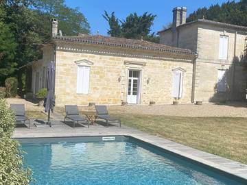 Cottage pour 8 personnes, avec piscine ainsi que jardin et vue à Cénac