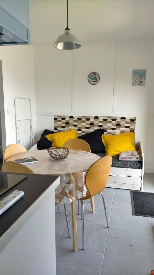 Gîte pour 4 personnes, avec vue et jardin, animaux acceptés à Ségus - 3