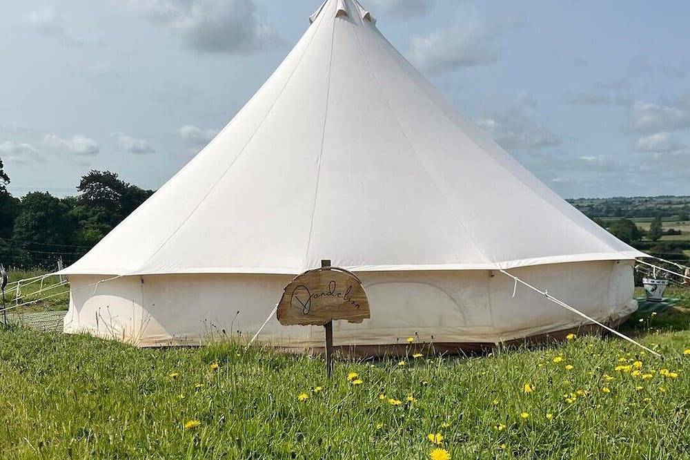 Glamping for 3 People in Northamptonshire, Midlands