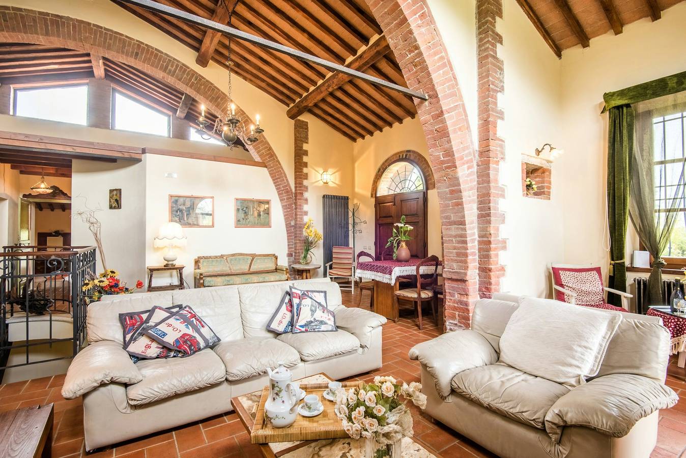 Haus mit privatem Pool inmitten der Olivenbäume von Siena in Rapolano Terme, Chianti