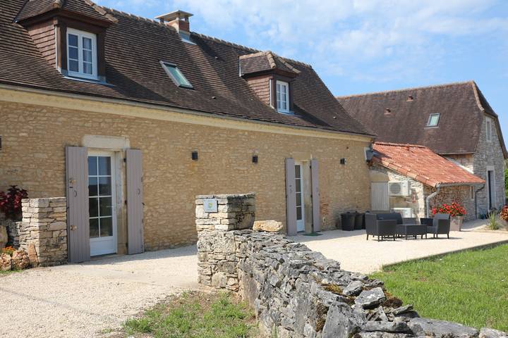 Gîte pour 5 personnes, avec terrasse et jardin ainsi que jacuzzi et piscine dans Périgord Vert - 3