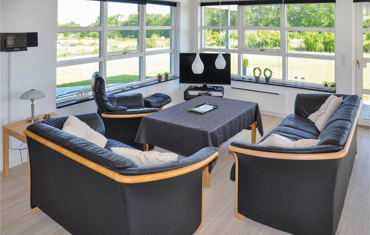 Ferienhaus für 10 Personen, mit Terrasse und Whirlpool sowie Garten und Sauna in Mommark - 3