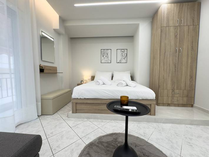Ganze Wohnung, Ferienwohnung für 4 Personen mit Garten in Analipsi (Thessaloniki), Thessaloniki und Umgebung