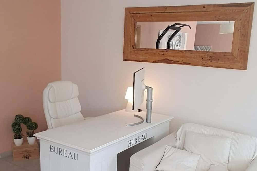 Villa with pool - 3 Bedrooms in Maraussan, Costa mediterránea (Francia)
