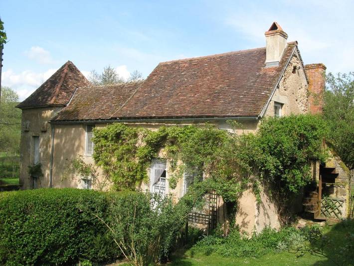 Location de vacances pour 3 personnes, avec Terrasse ainsi que Jardin et Vue à Bard-le-Régulier
