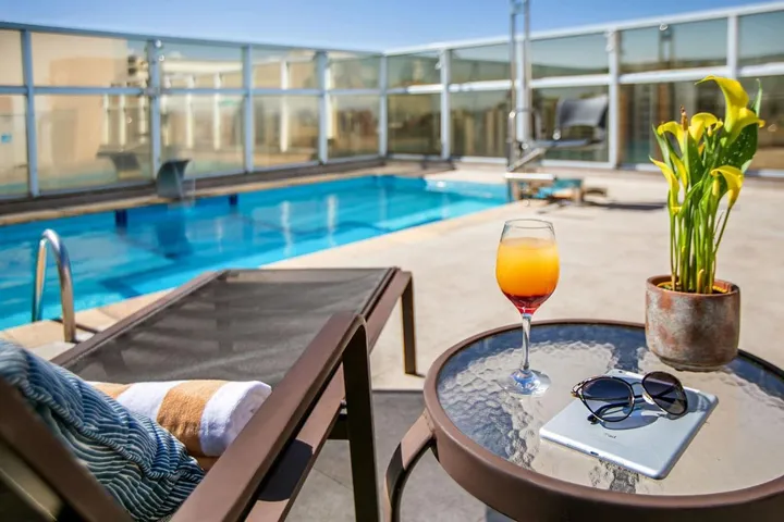 Hotel per 3 persone, con piscina e panorama nonché sauna e terrazza - 1