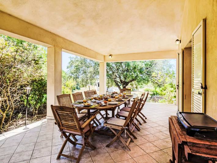 Location de vacances pour 9 personnes, avec terrasse et piscine à Pianottoli-Caldarello - 4