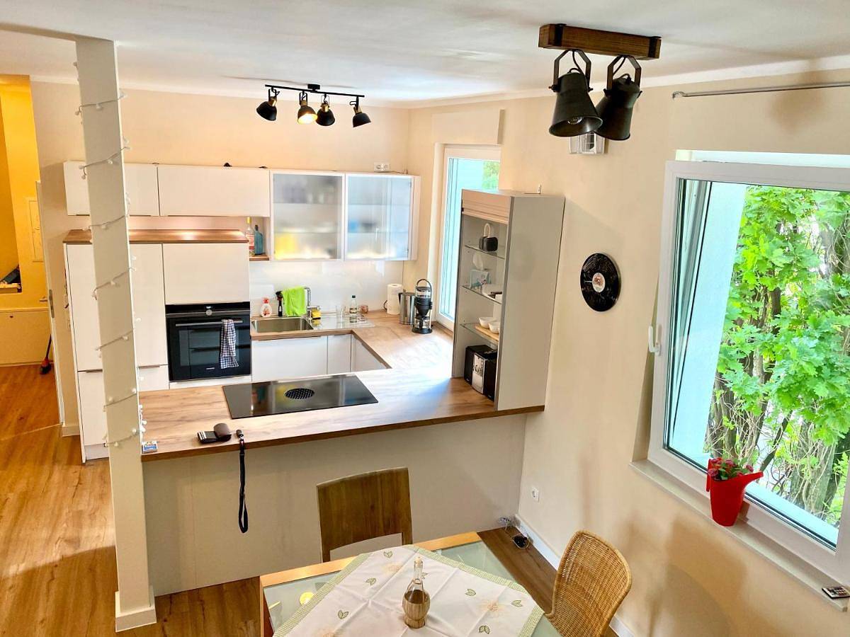 Ganze Wohnung, Apartment am Schloss in Phantasialand, Brühl