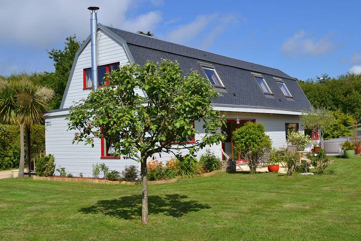 Gîte pour 7 personnes, avec terrasse et jardin - 1