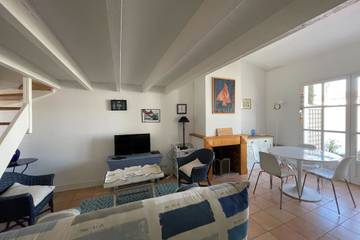 Maison De Vacances pour 7 Personnes dans La Flotte, Côte des Fleurs, Photo 1