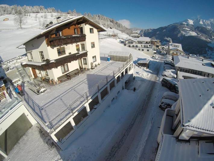 Ferienwohnung für 4 Personen, mit Ausblick und Terrasse in Ladis - 2