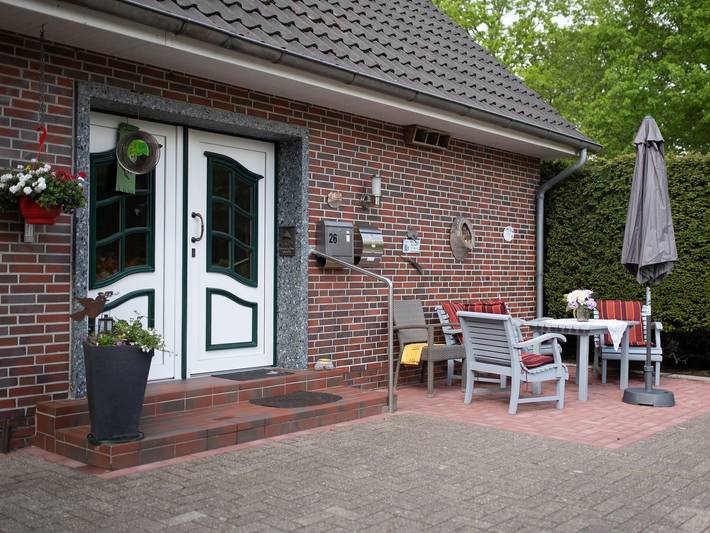 Ganze Ferienwohnung, Ferienwohnung Alma Weerts - Appartement/Fewo, Dusche, Wc, 2 Schlafräume in Westerstede, Ammerland