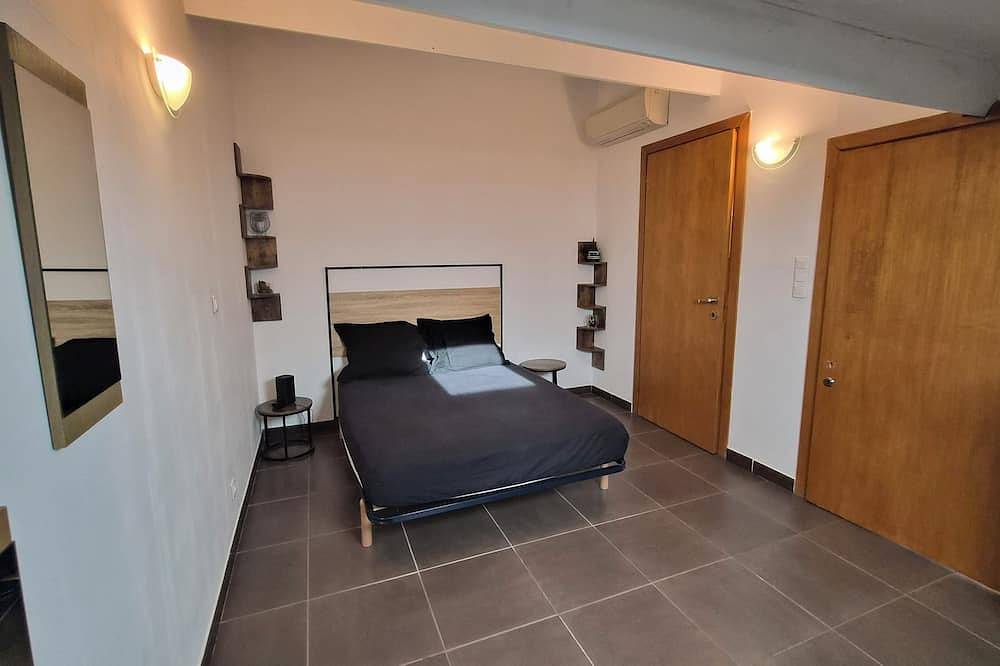 Appartement entier, Seaside pretty mini villa T2 300 m from the beach, 20 km from Bastia in Lucciana, Région de Bastia