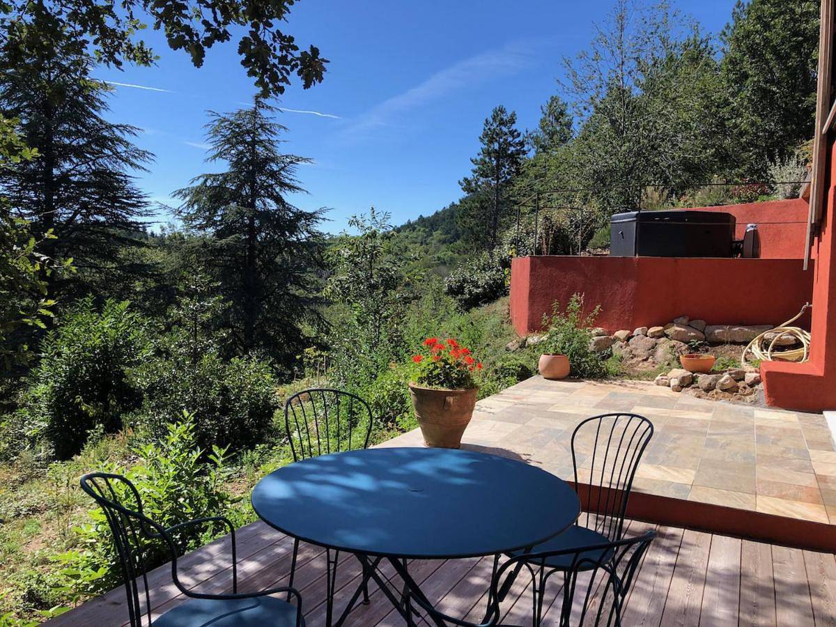 Double Room with Terrace in Saint-Laurent-de-Cerdans, Région de Céret