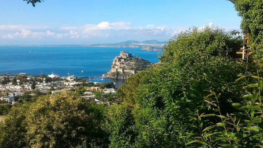 B&b per 2 persone, con Terrazza e Giardino nonché Piscina a Lacco Ameno