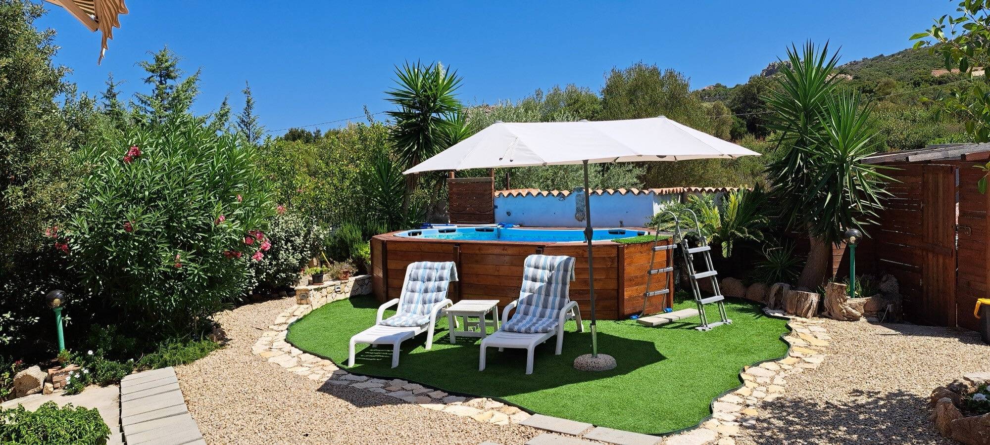 Casa vacanze "La Pavoncella" con piscina privata e Wi-Fi in Trinità d'Agultu e Vignola, Gallura