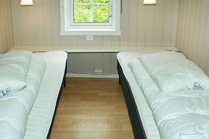 Ferienhaus für 4 Personen, mit Terrasse in Eide - 2