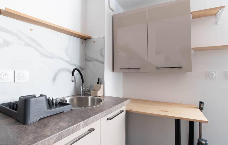 Ganze Ferienwohnung, Gemütliche Wohnung mit WiFi & Parkplatz, Nähe Stadtzentrum in Solliès-Pont, Mittelmeerküste (Frankreich)