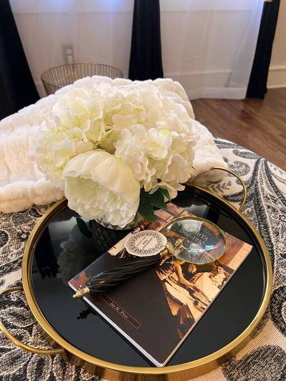 Roaring Riverside - Art Deco Luxe - 2 Kings! in Wichita, Kansas