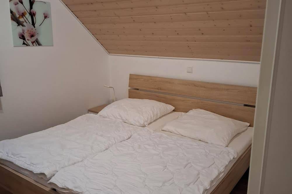 Am See - Luxus Ferienhaus mit allem Komfort, direkt an einem kleinen See gelegen in Nordhorn, Landkreis Grafschaft Bentheim